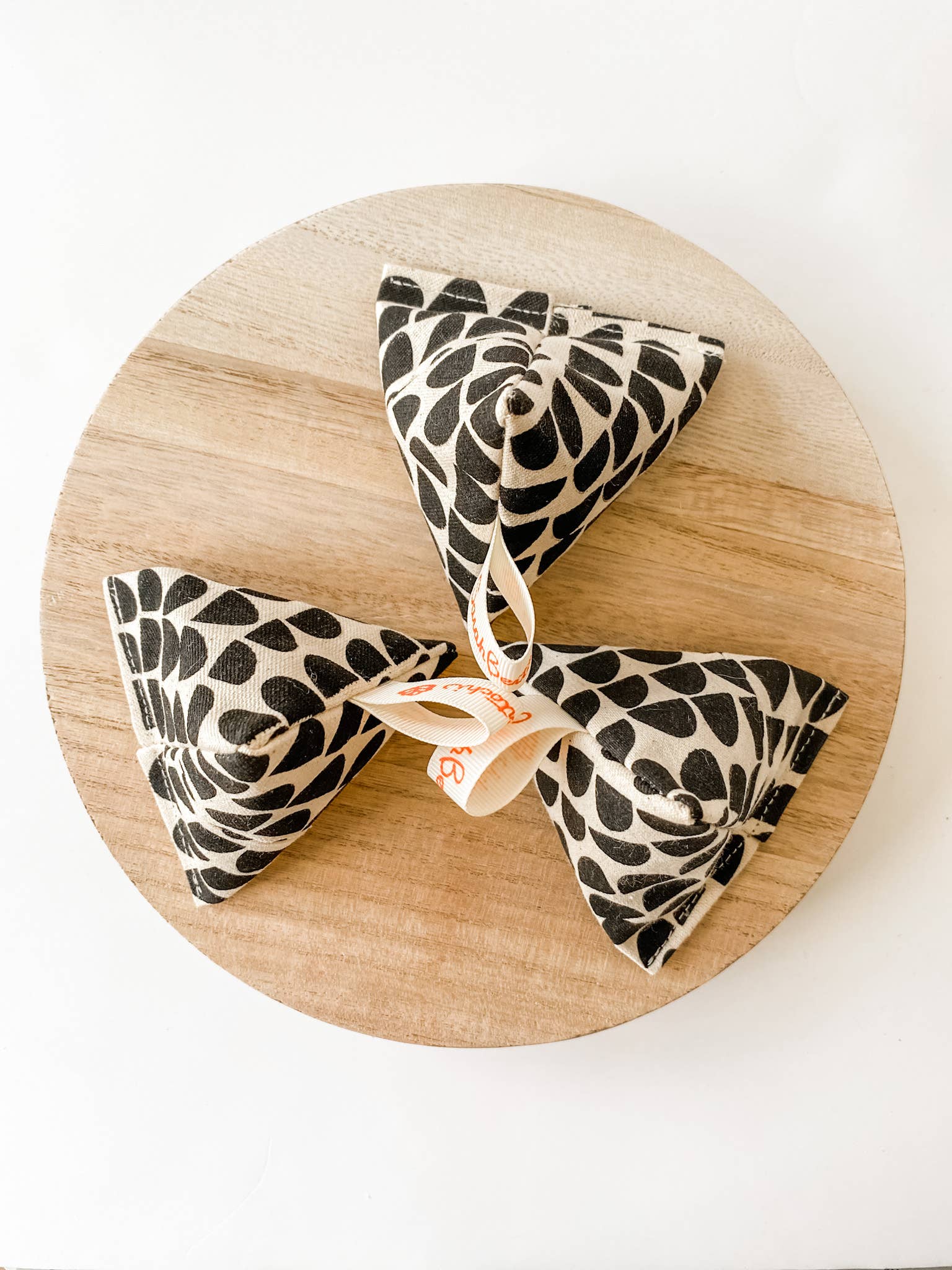 Natural Lavender Sachet Gumdrop Pattern