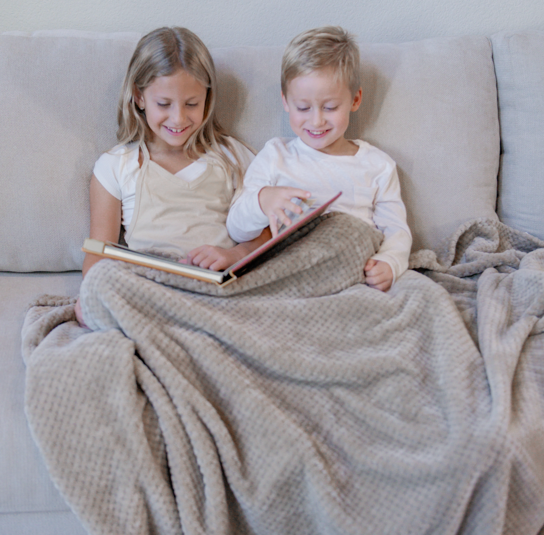 Taupe Cozy Waffle Weave Fleece Throw Blanket
