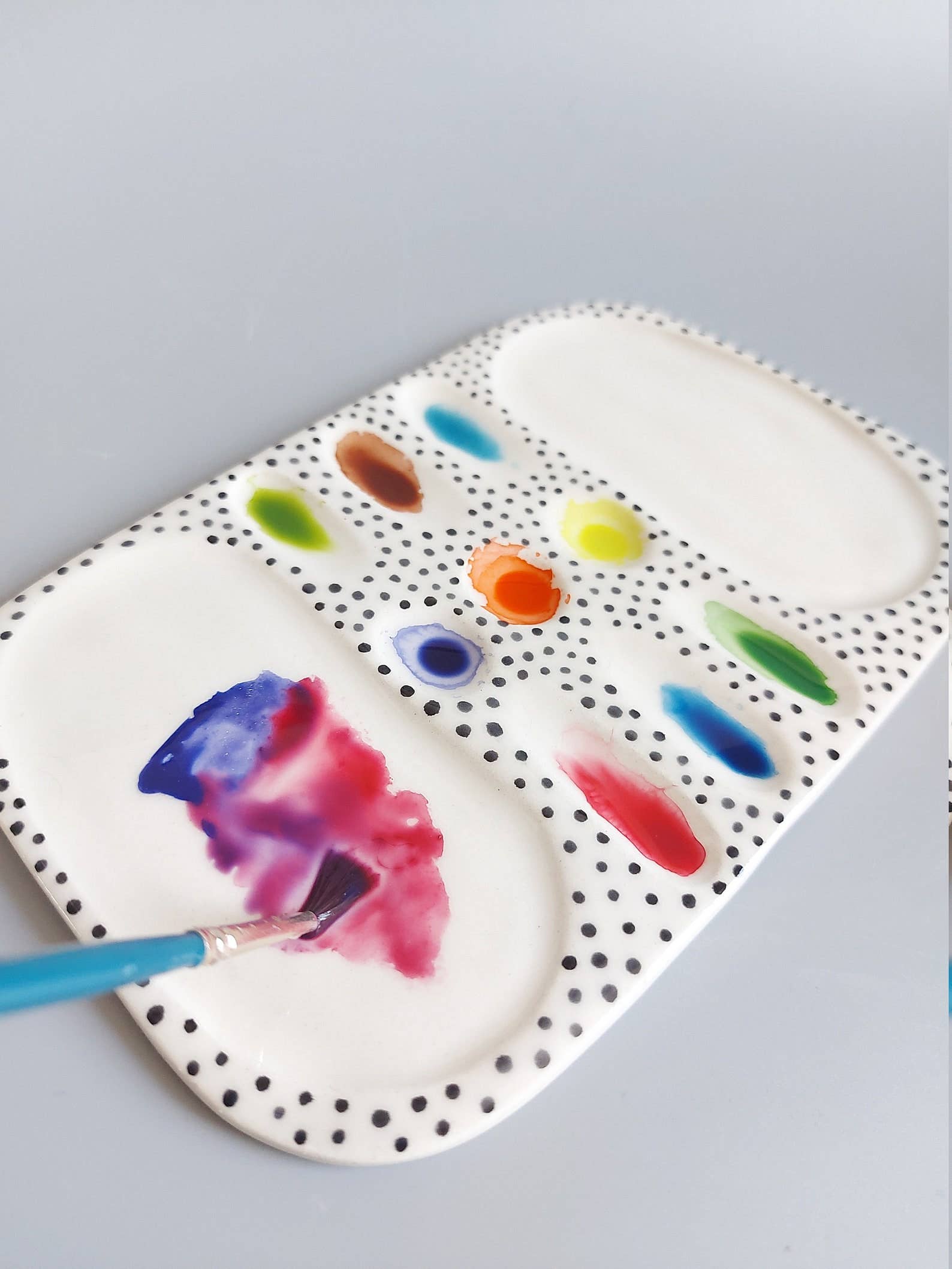 Ceramic Watercolor Paint Palette and Brush Holder