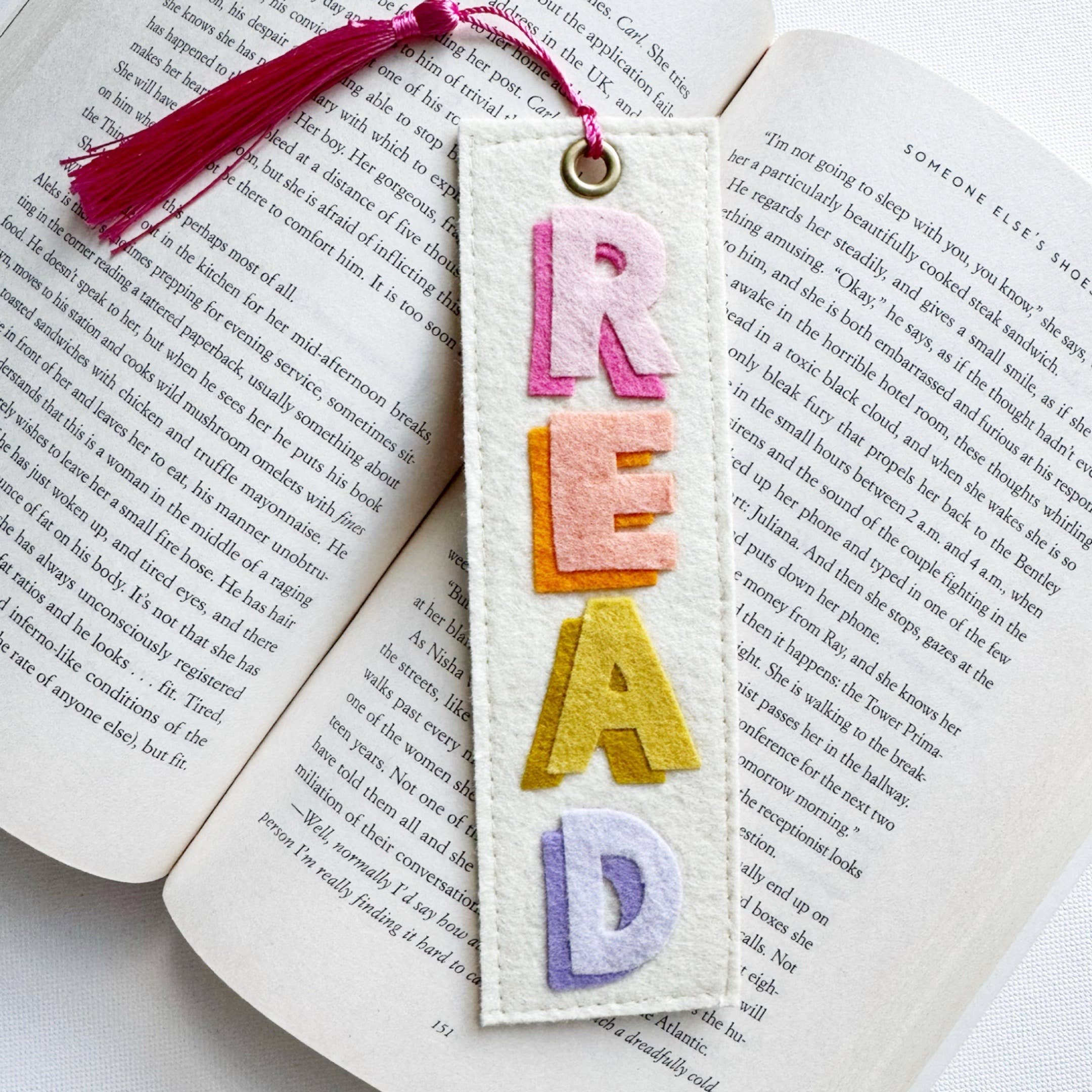 Read Handmade Felt Bookmark 