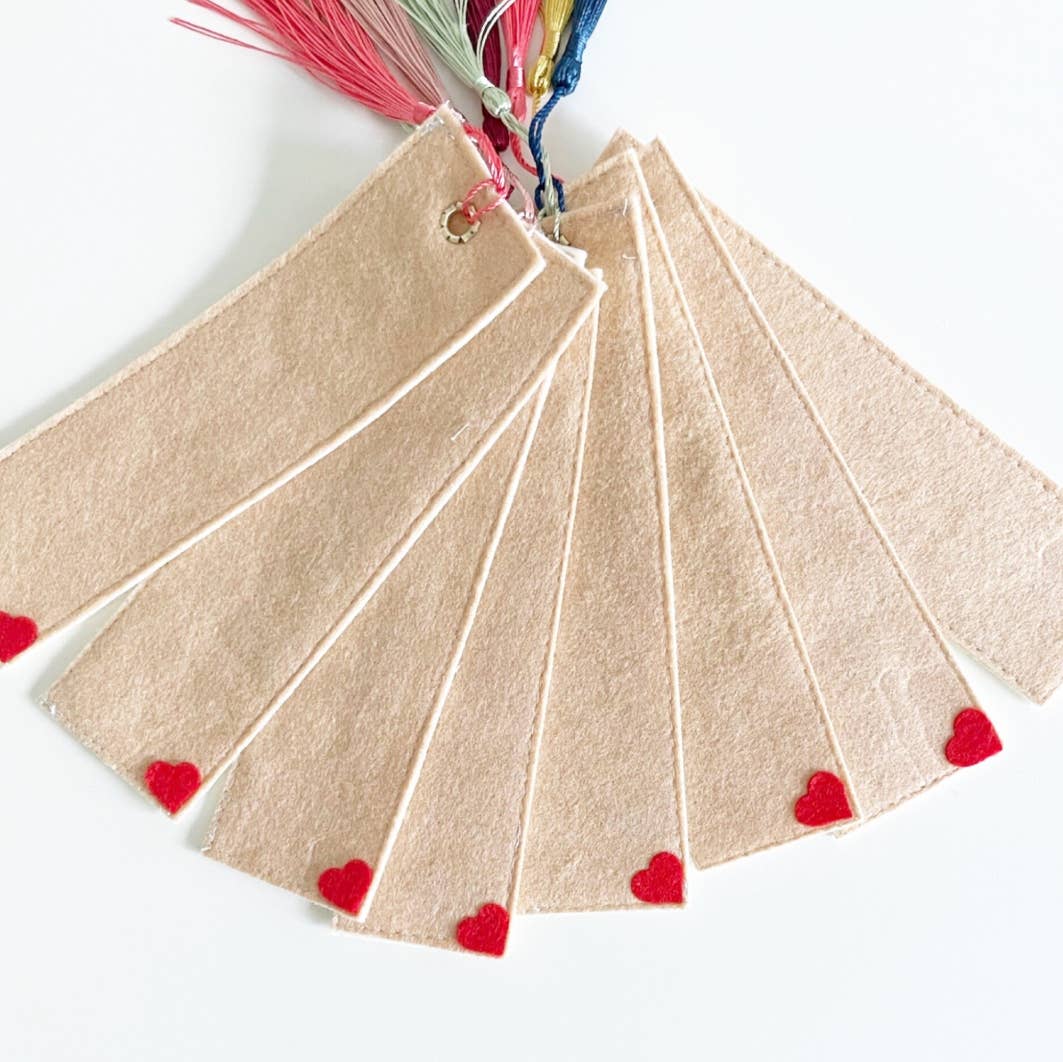 Read Handmade Felt Bookmark 