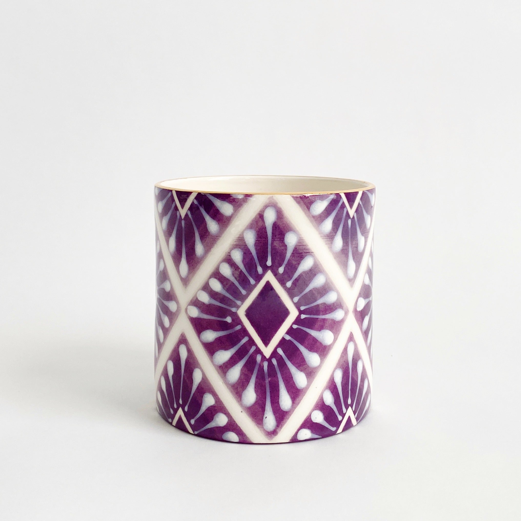 Jill Rosenwald Vase - Neil Diamond in Violet