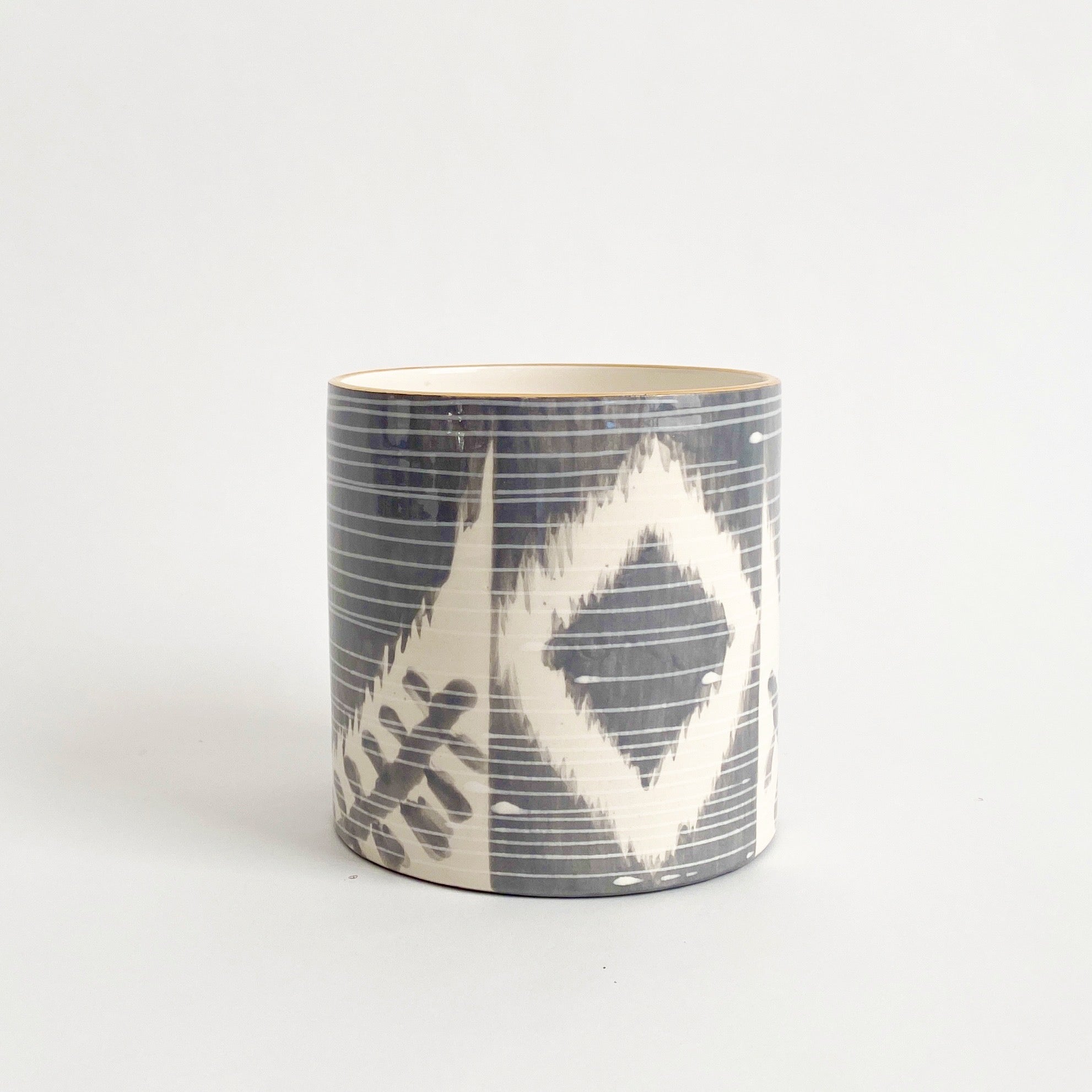 Jill Rosenwald Vase - Vita in Charcoal