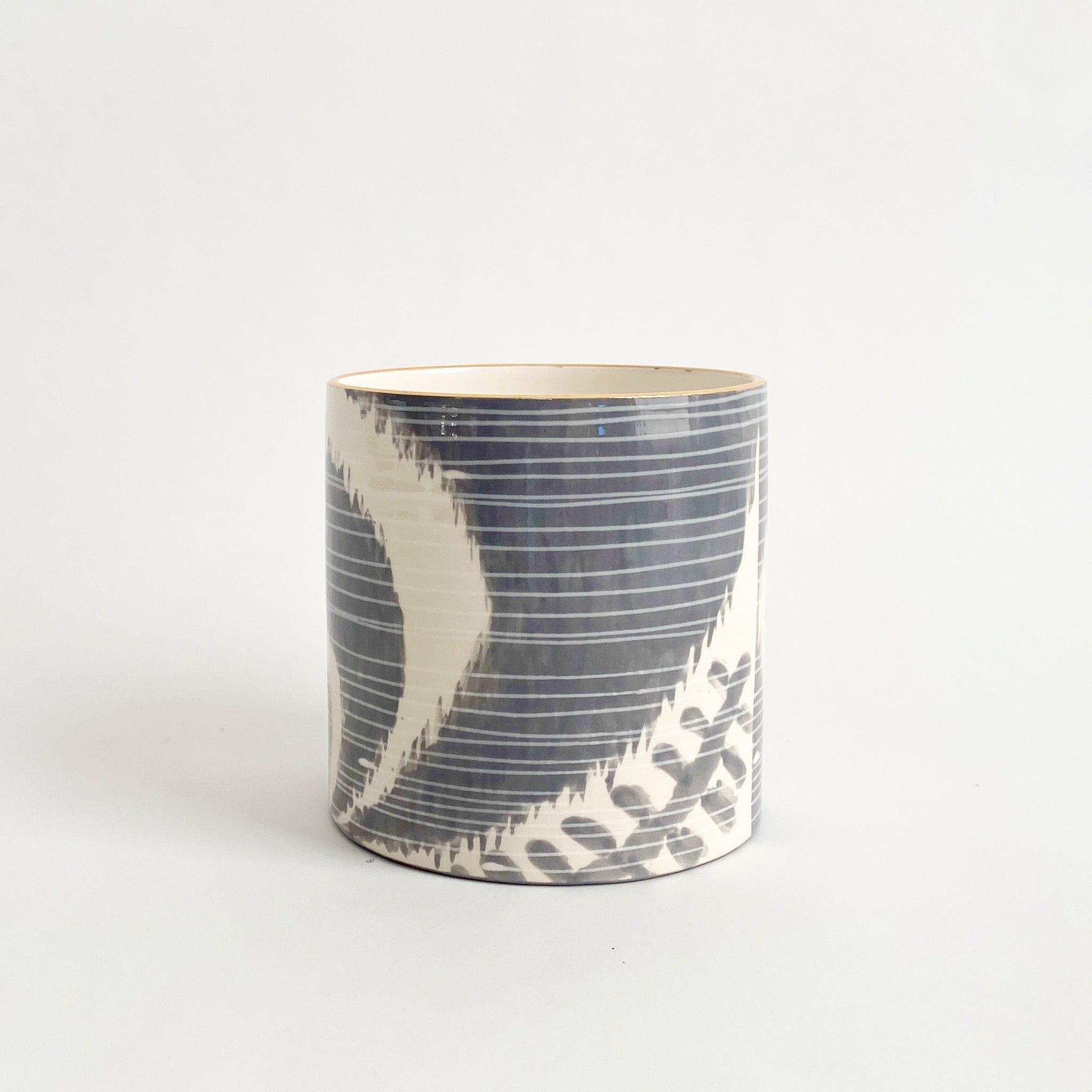 Jill Rosenwald Vase - Vita in Charcoal
