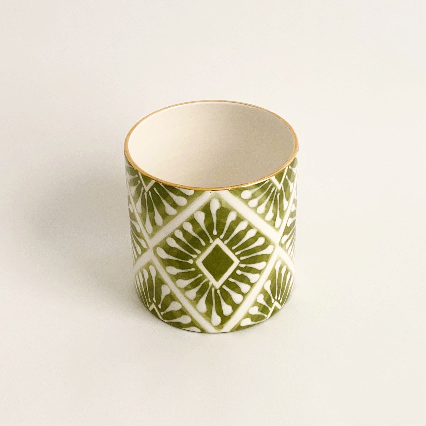 Jill Rosenwald Vase - Neil Diamond in Pond